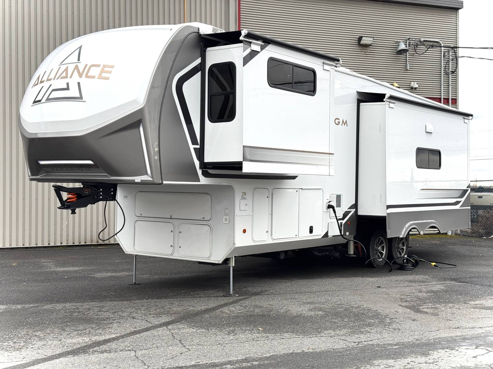 2025 PARADIGM 310RL PAR ALLIANCE