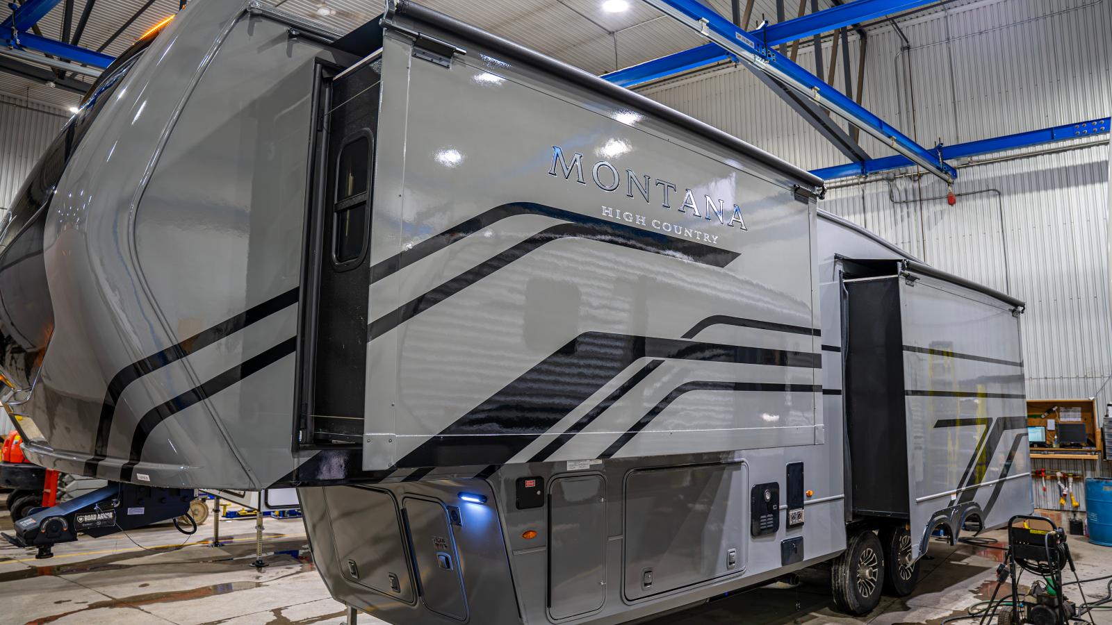 2025 MONTANA HIGH COUNTRY 295RL PAR KEYSTONE