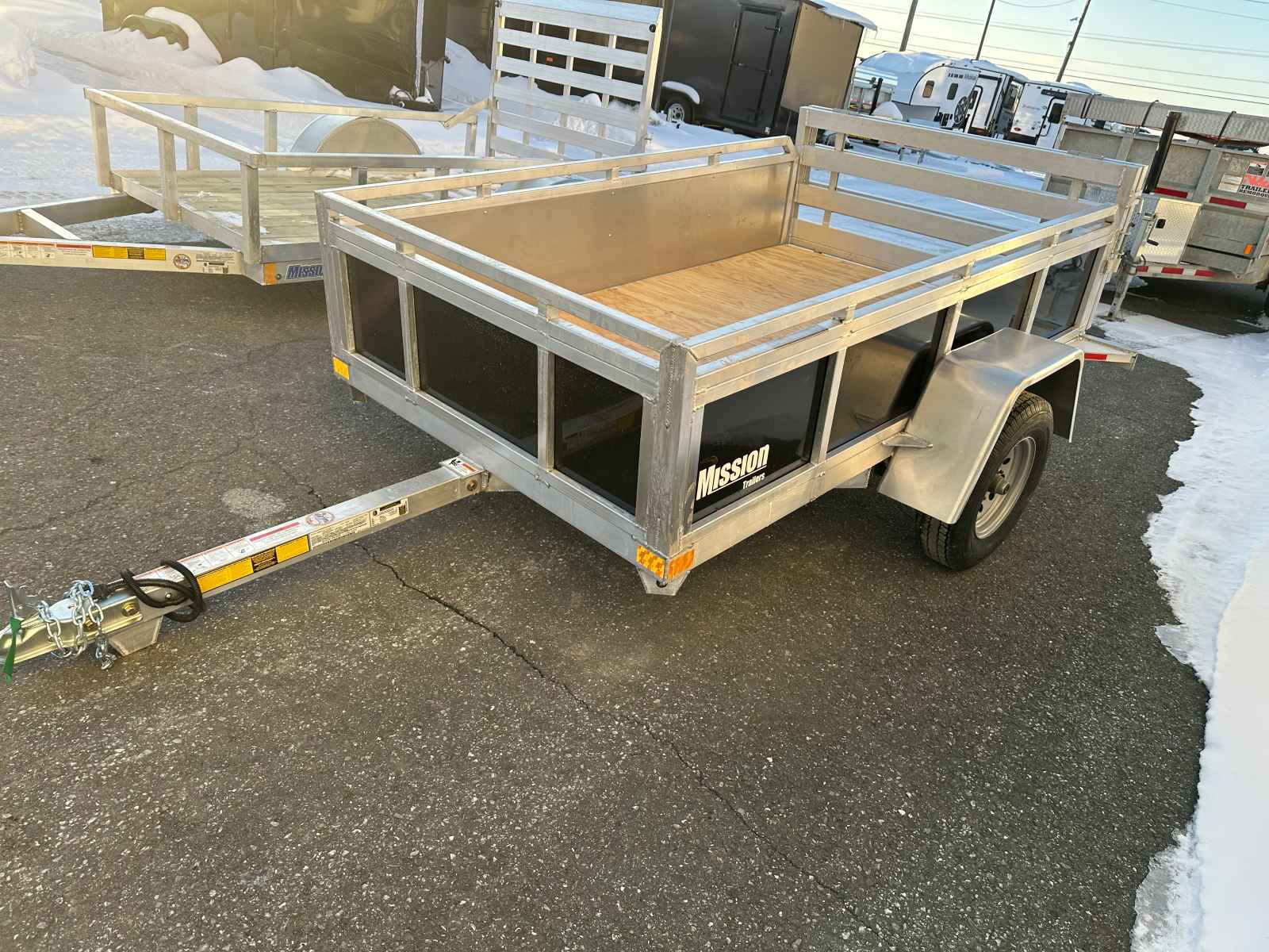 2025 UTILITY MU5X8SSR PAR MISSION TRAILERS