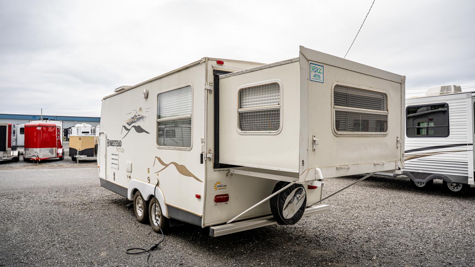 2004 HOMESTEAD 24TTAC PAR STARCRAFT - Image 2