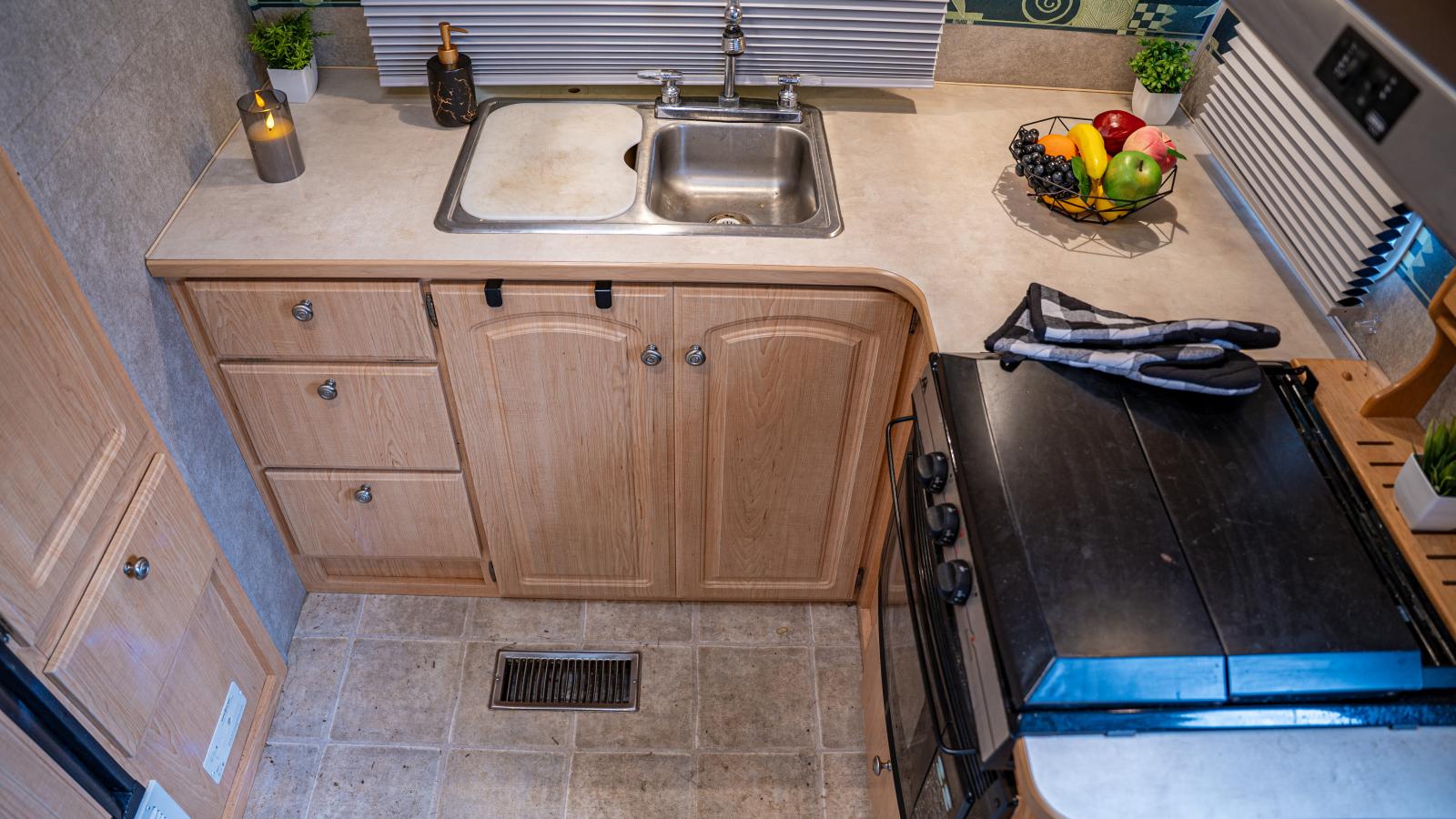 2004 HOMESTEAD 24TTAC PAR STARCRAFT - Image 8