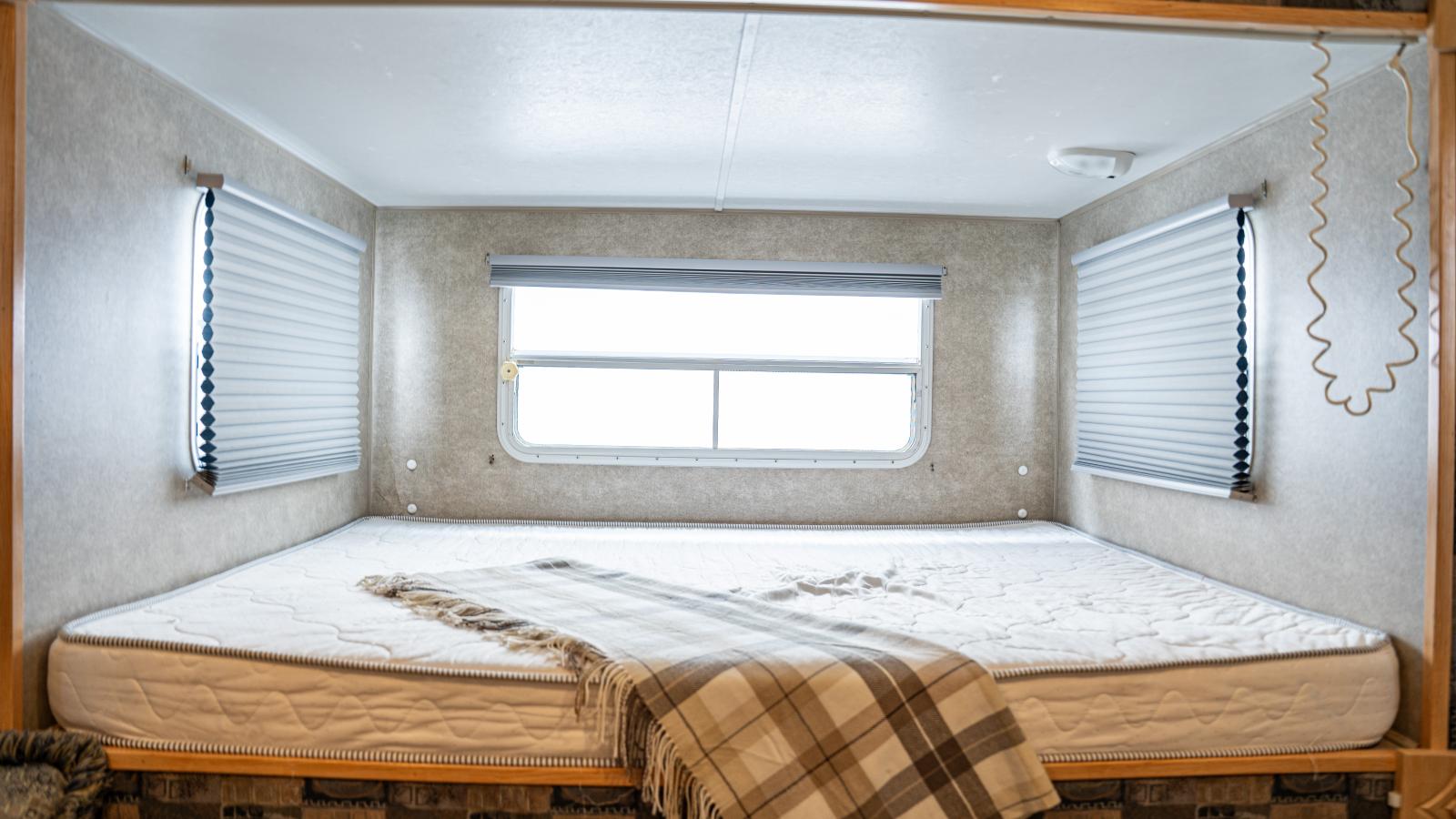 2004 HOMESTEAD 24TTAC PAR STARCRAFT - Image 21