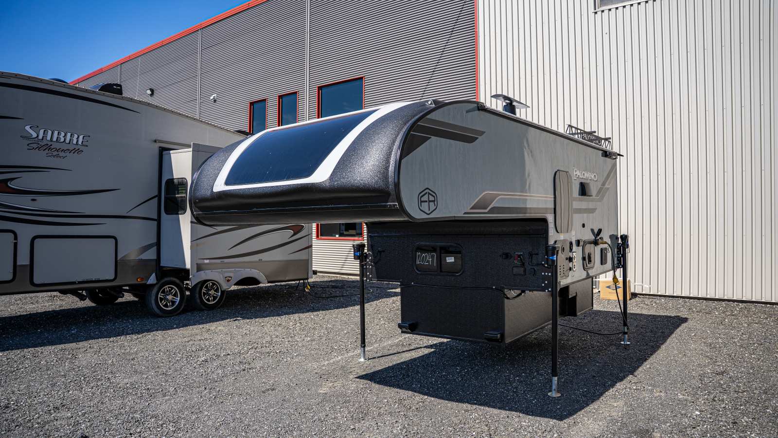 2026 PALOMINO HRHS750 PAR FOREST RIVER