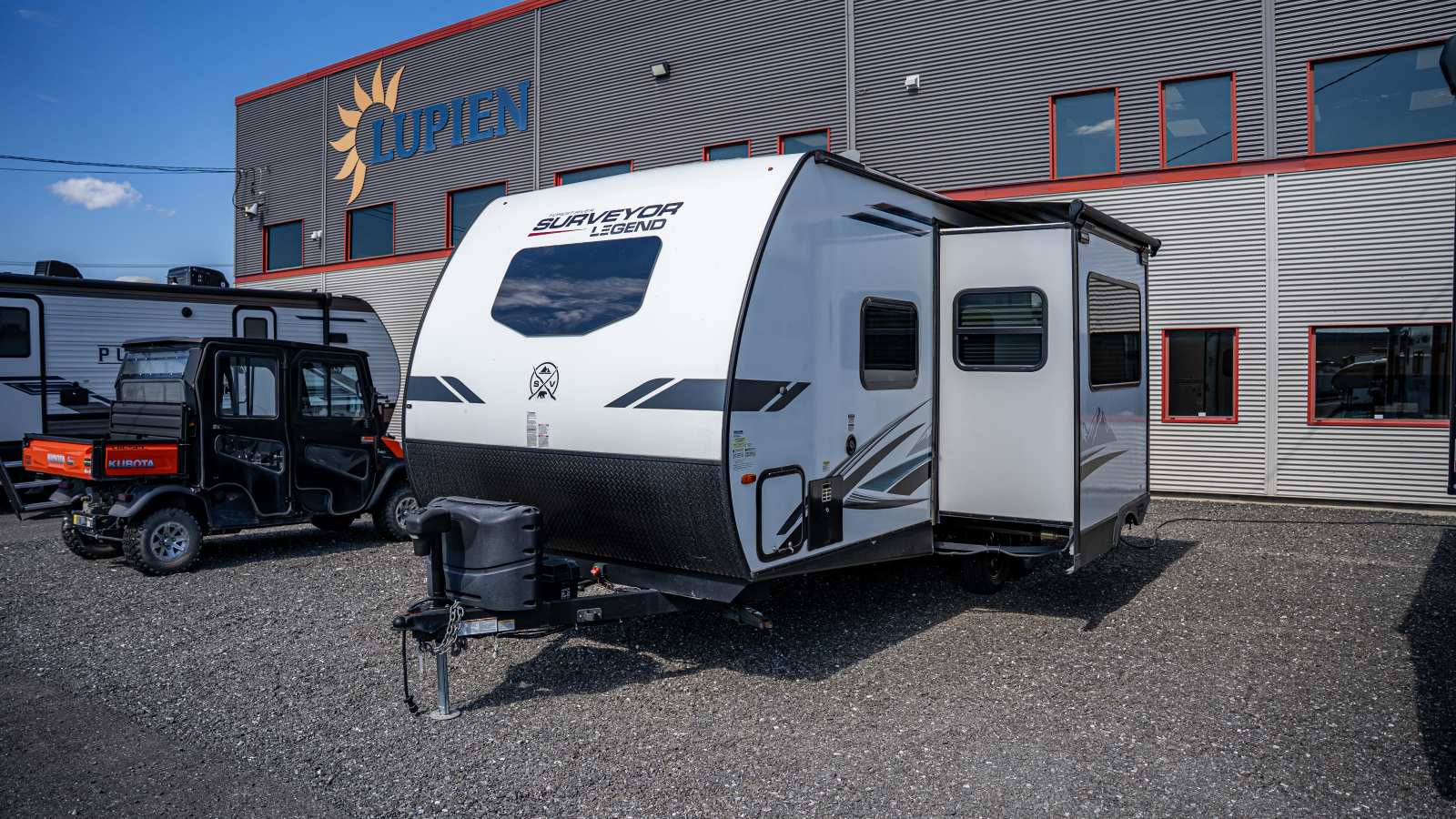 2022 SURVEYOR 203RKLE PAR FOREST RIVER