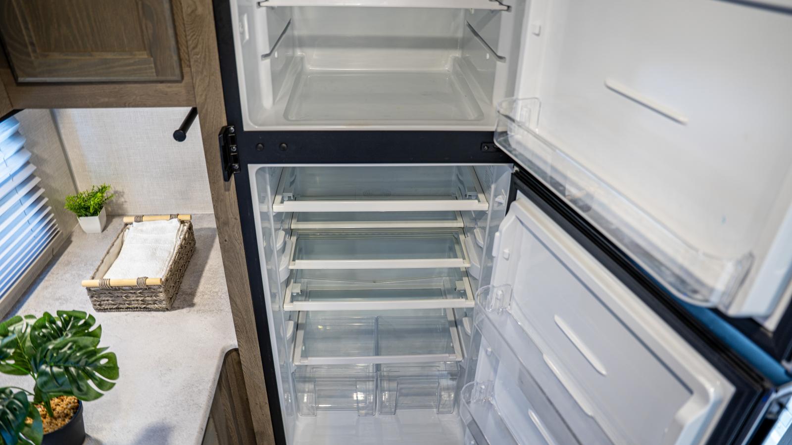 2022 SURVEYOR 203RKLE PAR FOREST RIVER - Image 20