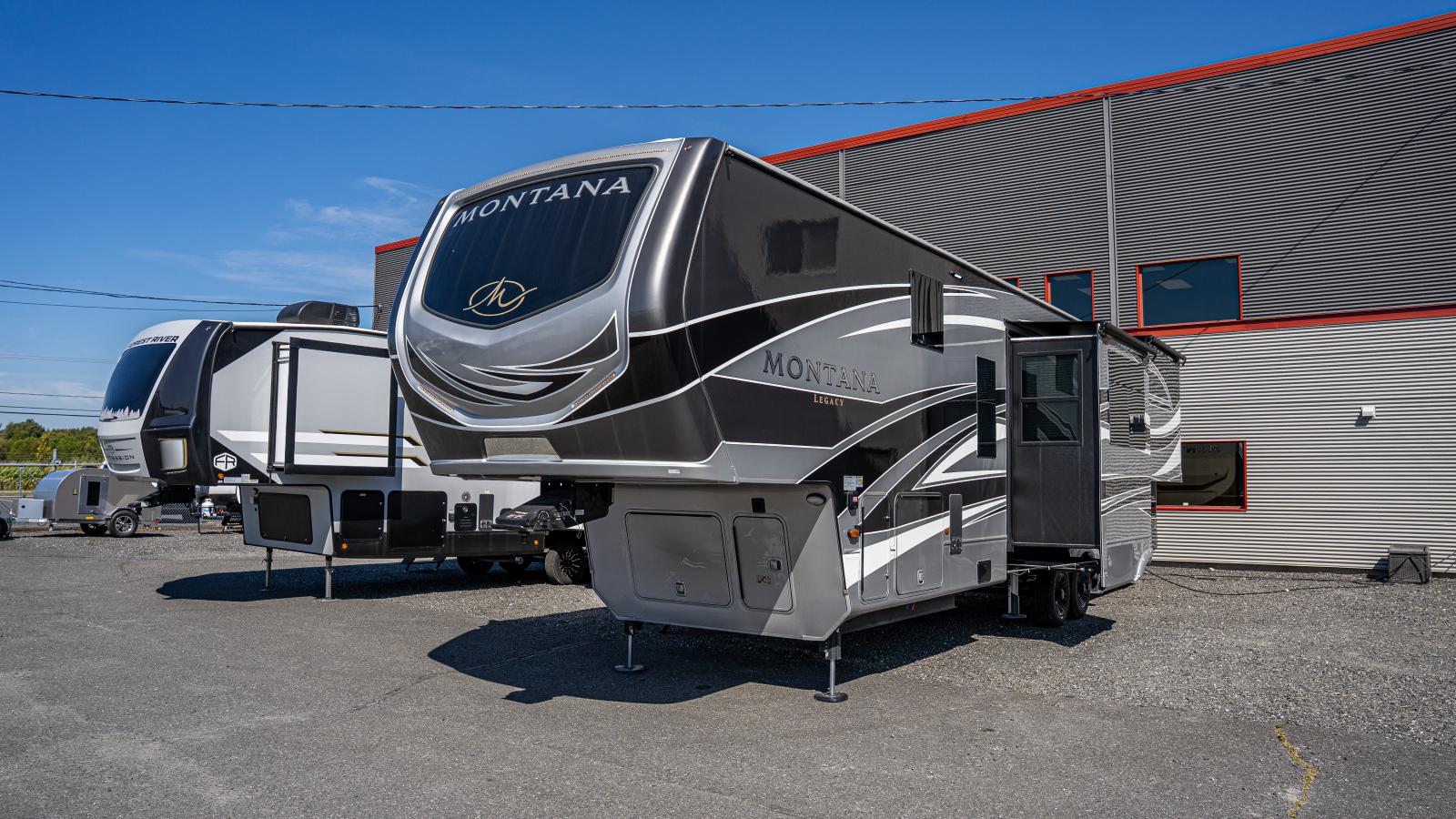 2025 MONTANA 3795FK PAR KEYSTONE