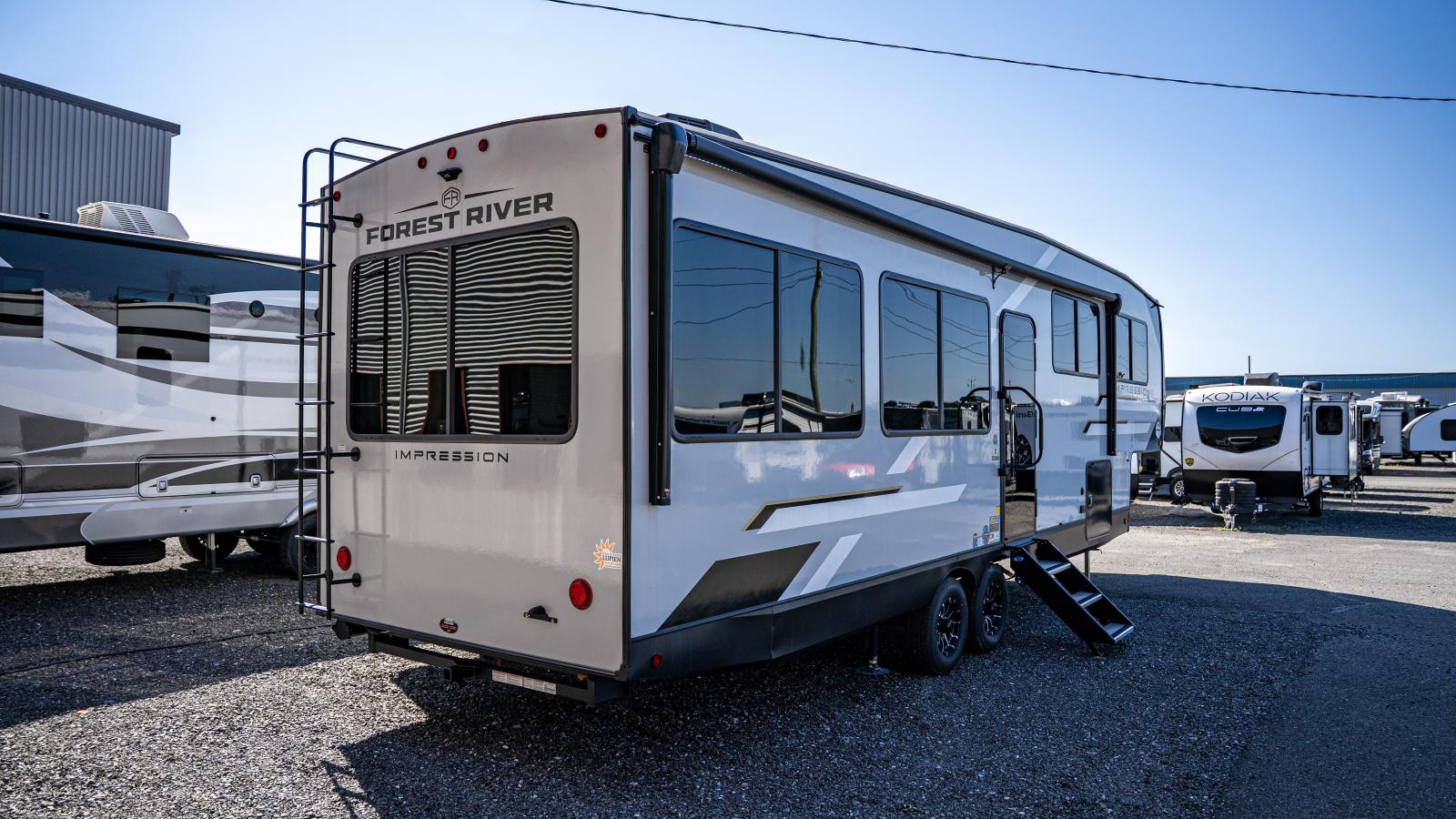 2025 IMPRESSION 282RLVIEW PAR FOREST RIVER - Image 3