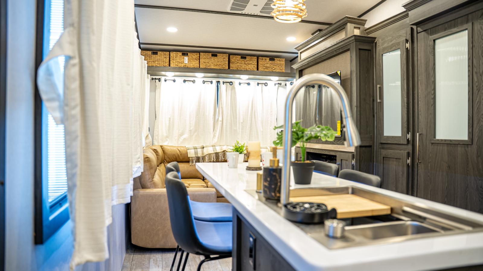 2025 IMPRESSION 282RLVIEW PAR FOREST RIVER - Image 7