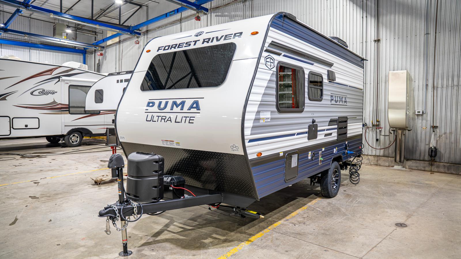 2025 PUMA 12FBX PAR FOREST RIVER