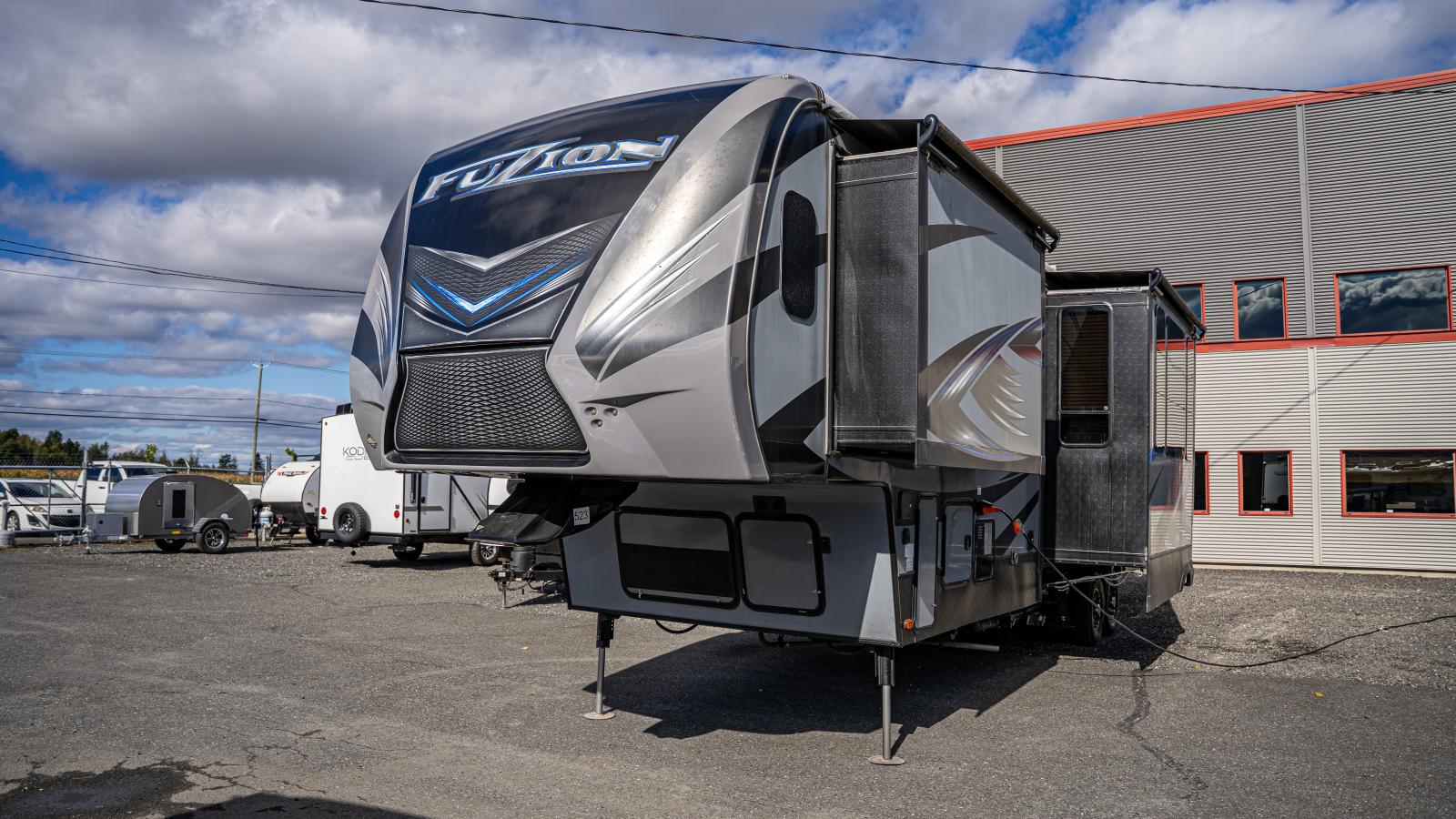 2016 FUZION 345 PAR KEYSTONE
