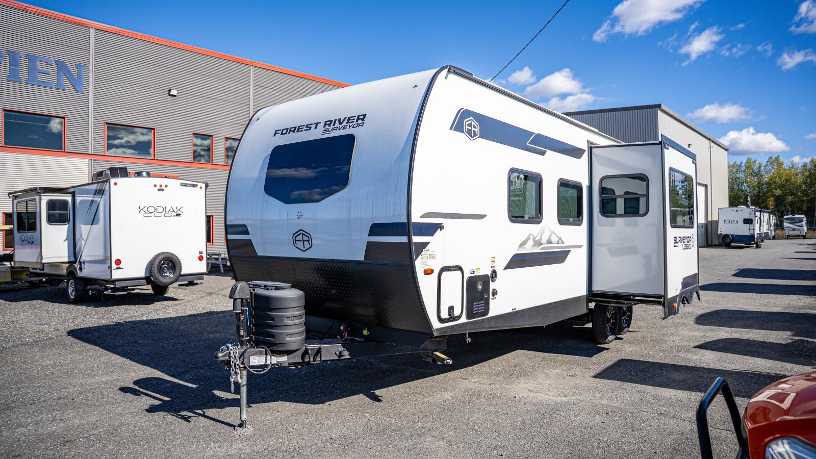 2025 SURVEYOR 252RBLE PAR FOREST RIVER