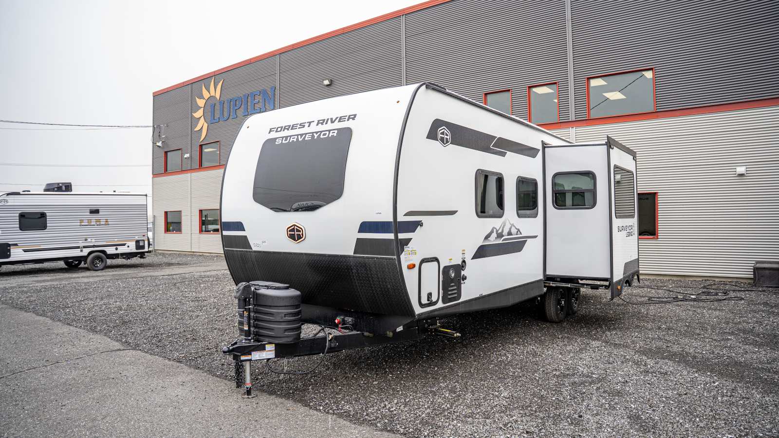 2026 SURVEYOR 252RBLE PAR FOREST RIVER