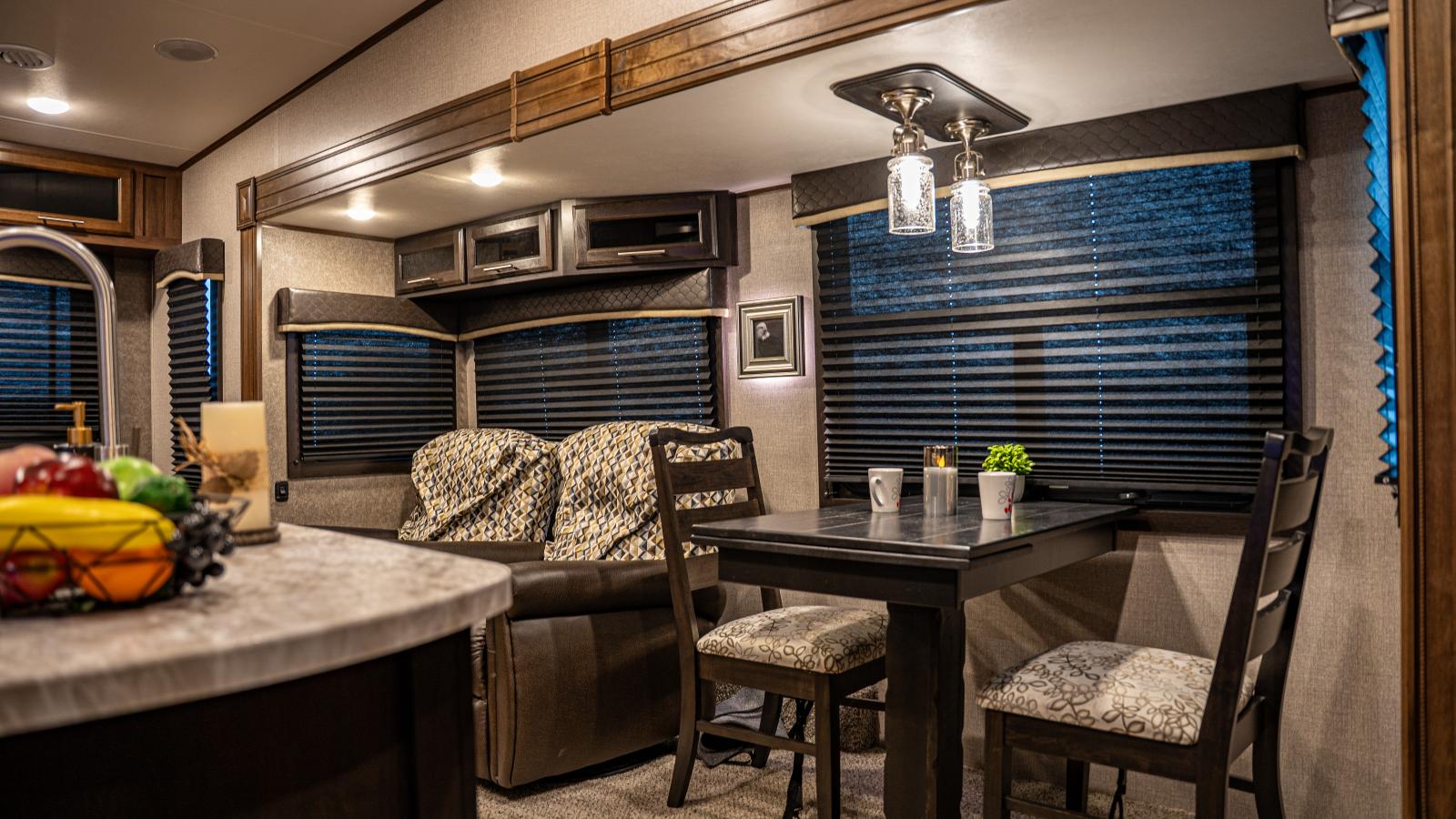 2020 EAGLE 285RSTS PAR JAYCO - Image 9