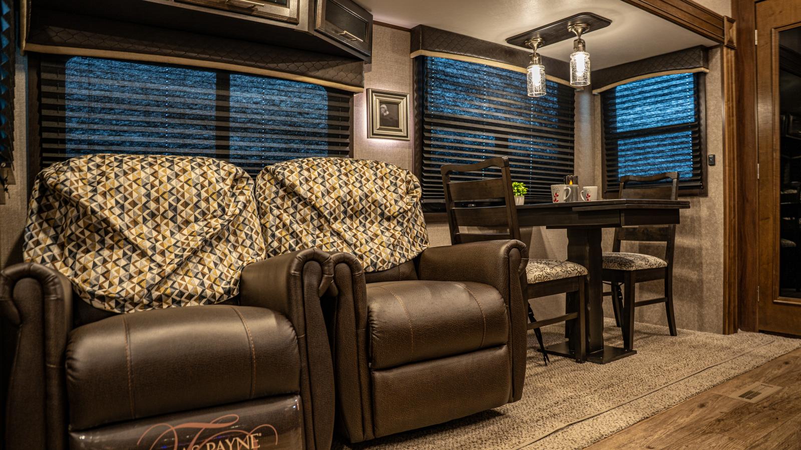 2020 EAGLE 285RSTS PAR JAYCO - Image 15