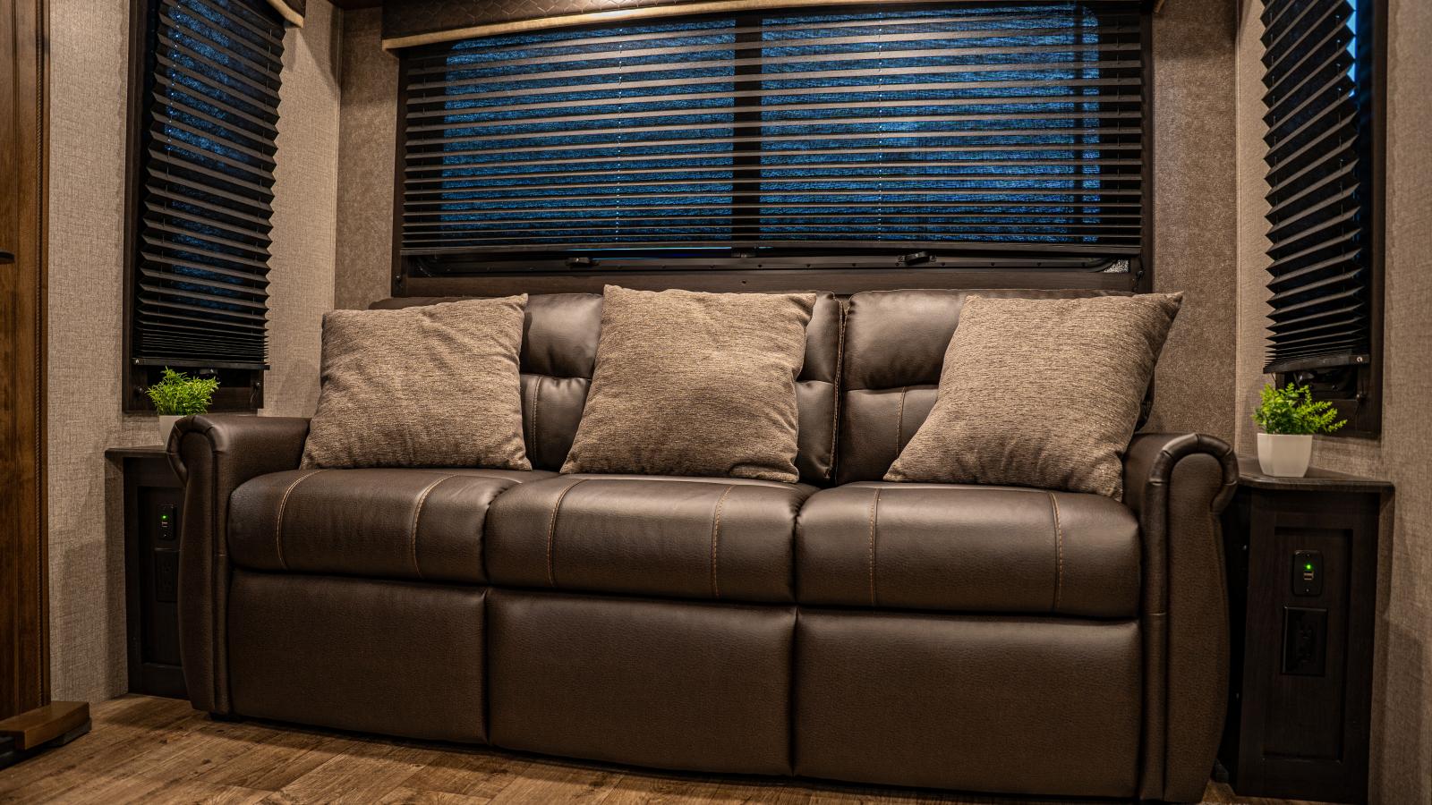 2020 EAGLE 285RSTS PAR JAYCO - Image 24