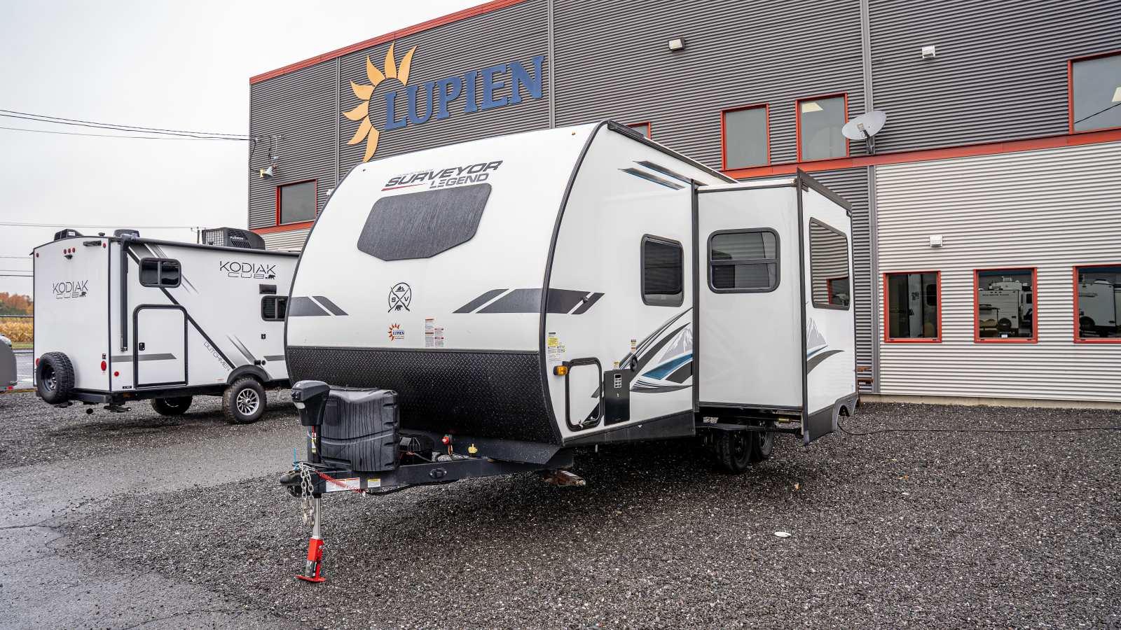 2023 SURVEYOR 202RBLE PAR FOREST RIVER