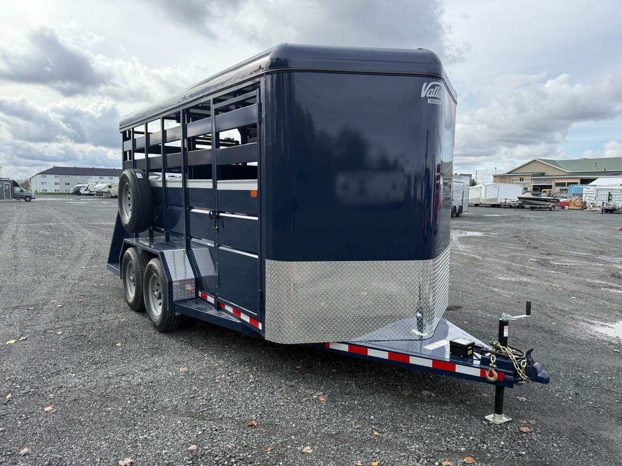 2026 LIVESTOCK 26816HD PAR VALLEY TRAILERS